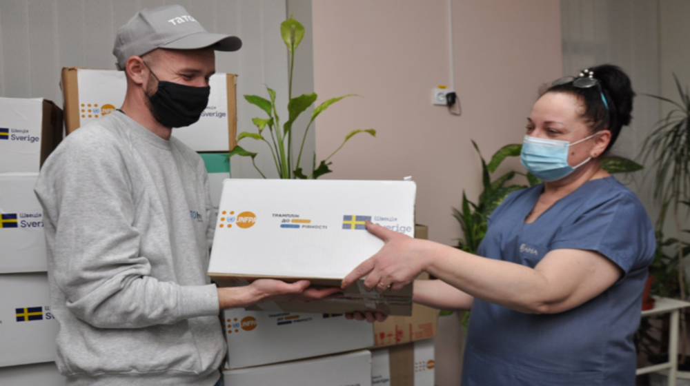 In Zaporizhia and Poltava pregnant women and mothers with children who suffered from war hostilities, received a hygiene kits fr