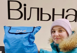 Набори гідності допомагають зберегти здоров’я жінок і дівчат у складних умовах. © UNFPA Україна
