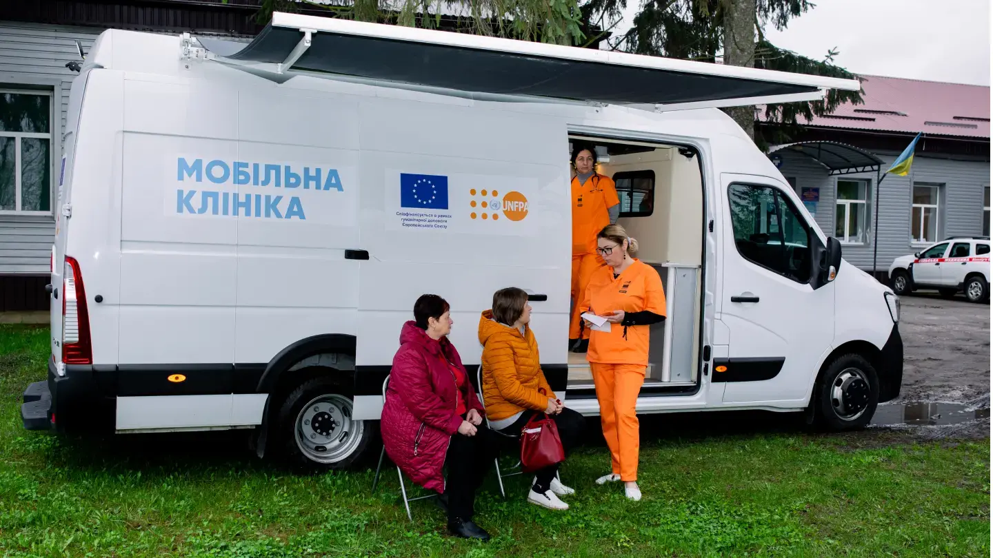100 тисяч консультацій за понад два роки: як мобільні гінекологічні бригади ЄС та UNFPA покращують доступ до медичних послуг у прифронтових регіонах