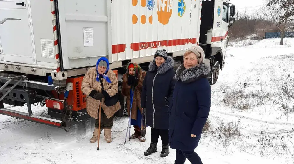 "Even during the harshest frost, aid to patients doesn't stop. We must assist these people, because often it's their only available consultation," says doctor Vitaliy Kucher.