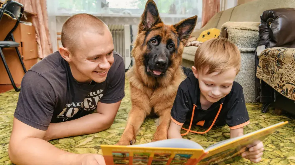 Фотопроєкт "Оперативна обстановка - сімейна" з татами поліцейськими